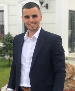 Uros Stojković, komercijalista